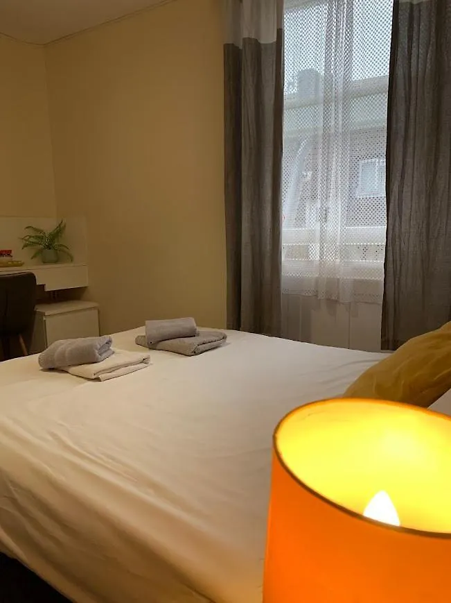 Relax Inn Guest House Brighton 3*,
