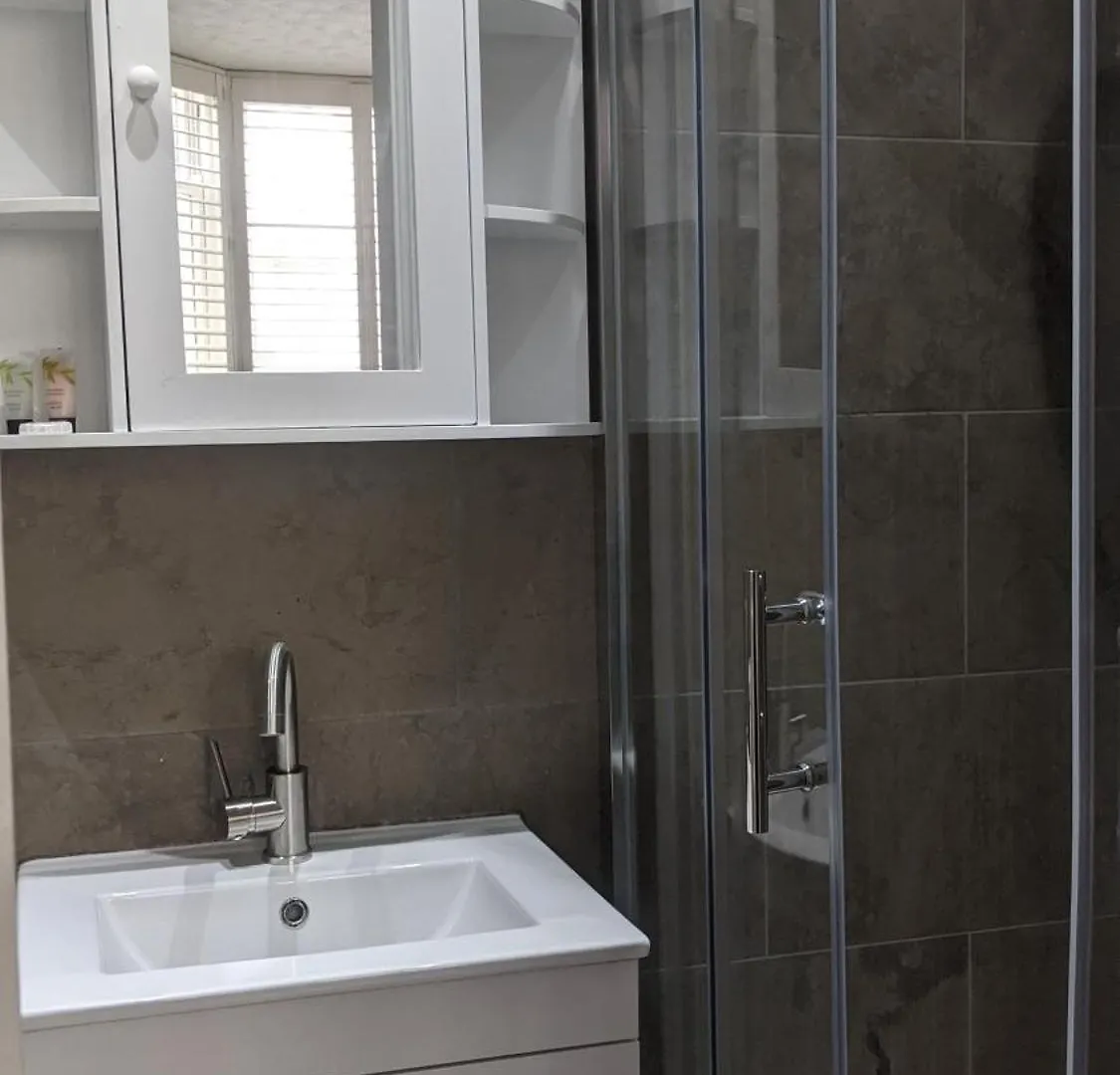 Relax Inn Guest House Brighton