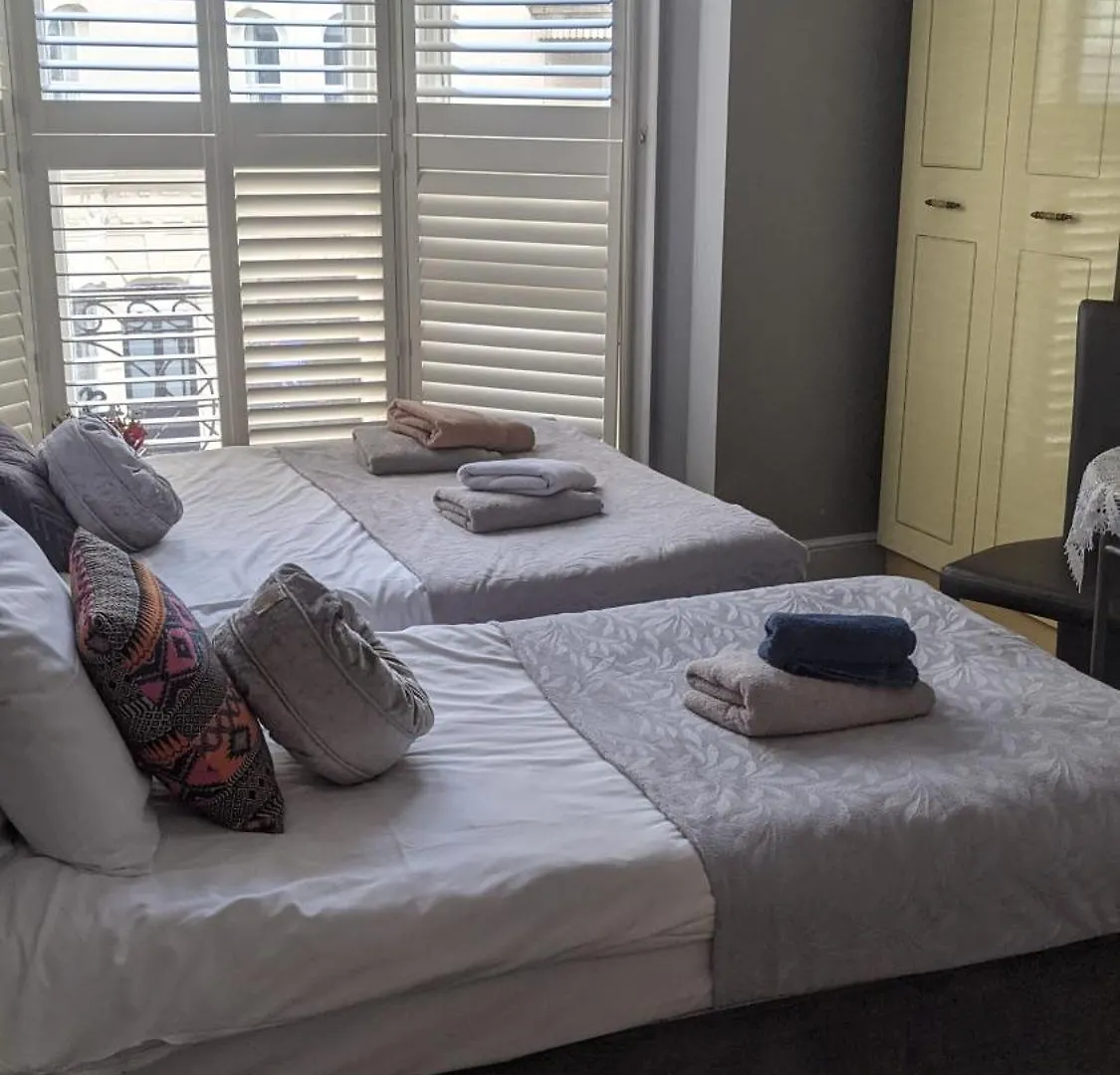 Relax Inn Guest House Brighton